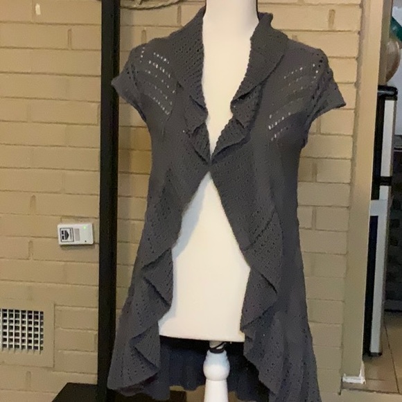 Venue Ruffle Sweater. NWOT - Picture 1 of 6